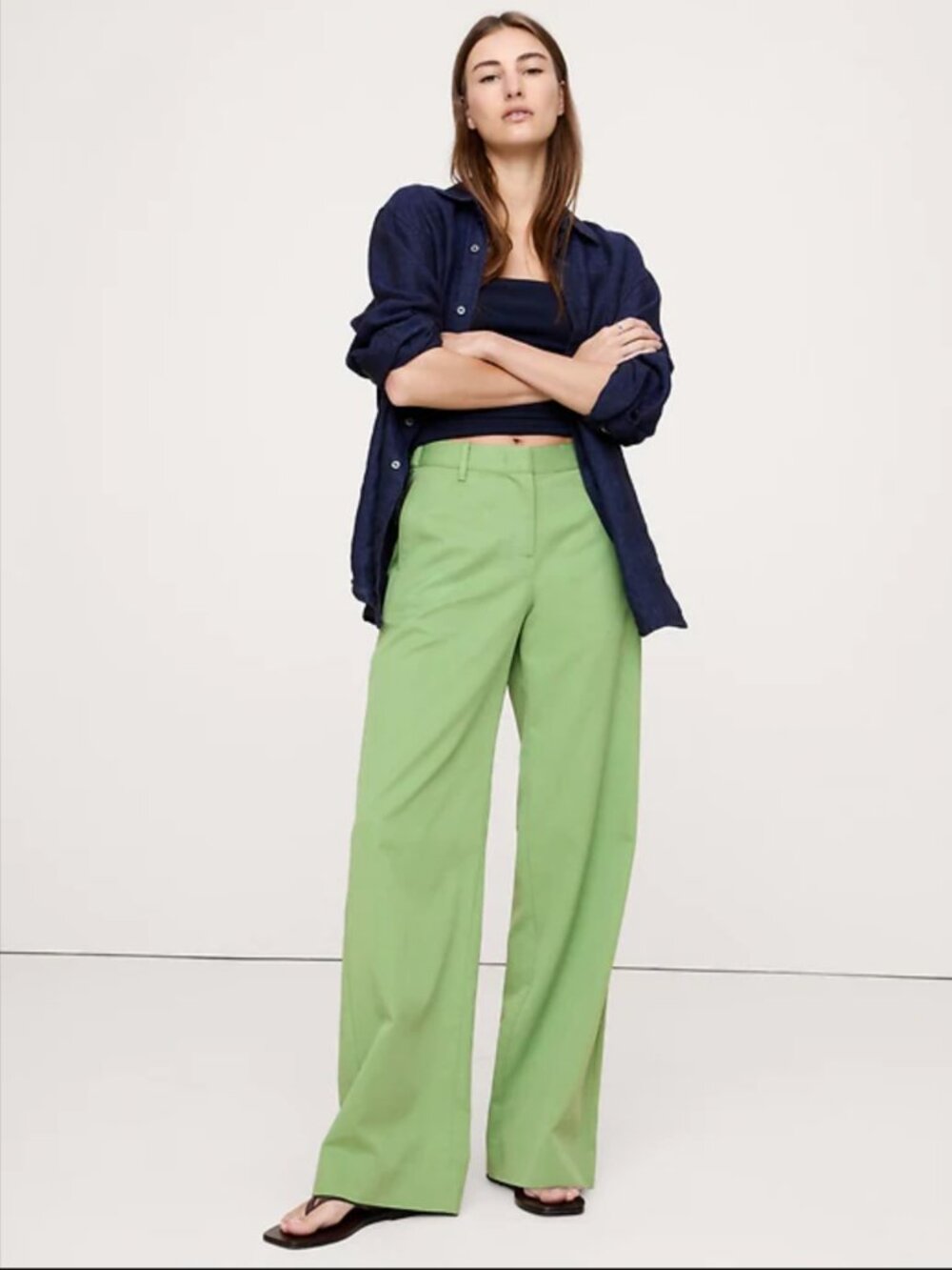Banana Republic The Everyday Wide-Leg Pant, M Petite, Jungle Fern Green - Picture 2 of 8